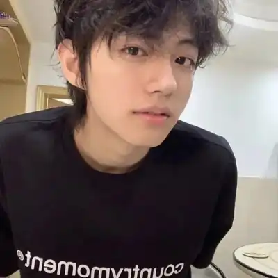 秦明凝